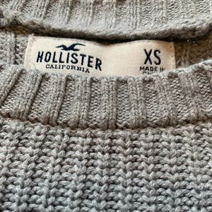Hollister sweater